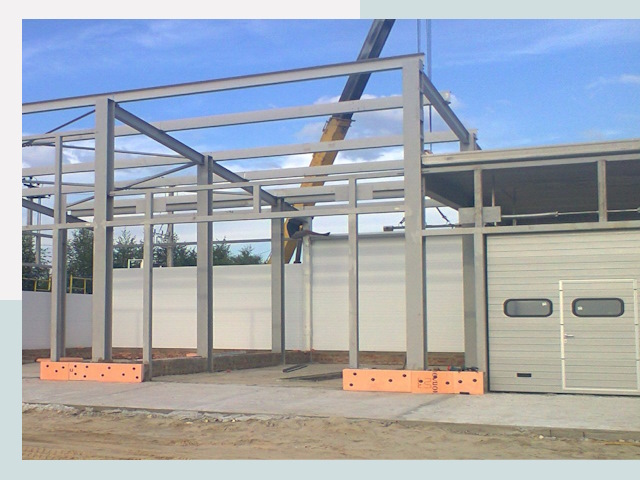 Строительство автосервисов от СтальСтрой-Снж по цене 624 руб.